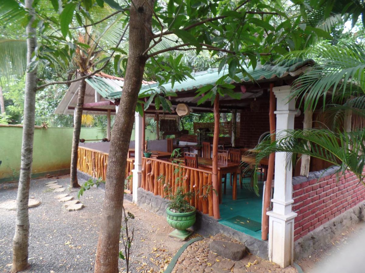 Green Park Safari House & Eco Tree House Udawalawe Dış mekan fotoğraf